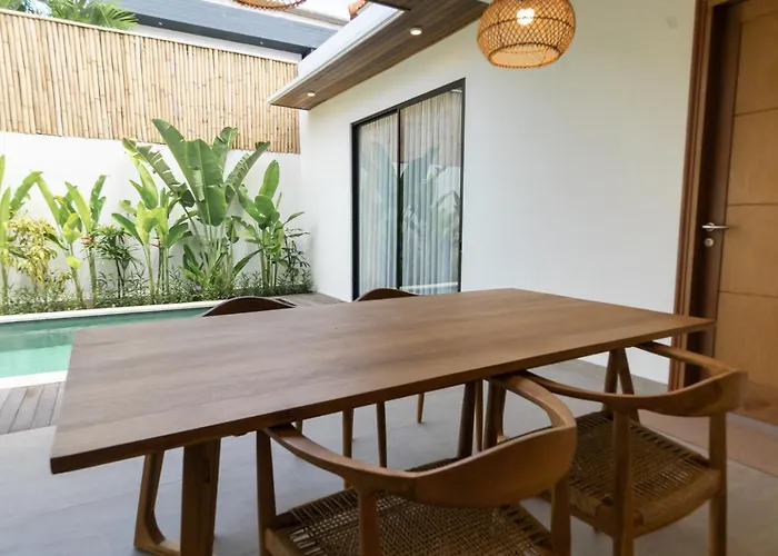 La Bumbak Hotel