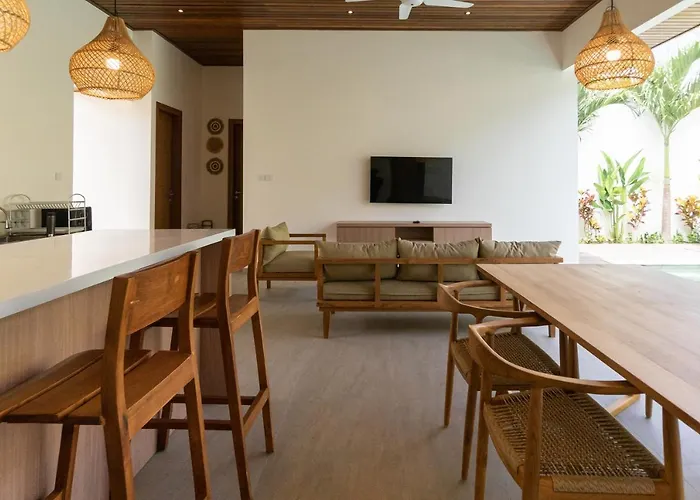 La Bumbak Hotel